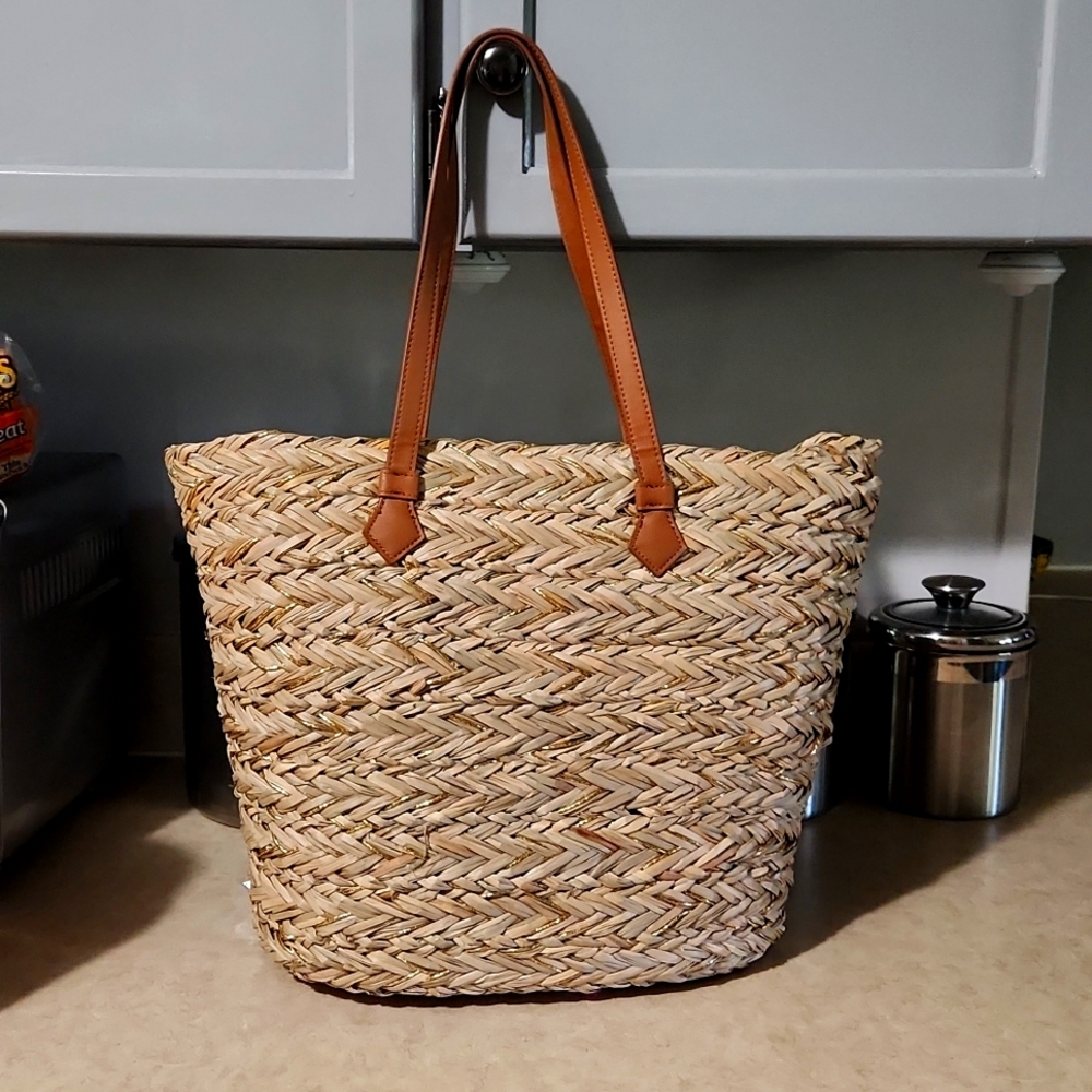Inc brand, Lyllian Straw Tote/beach bag with gold threading throughout. Cute